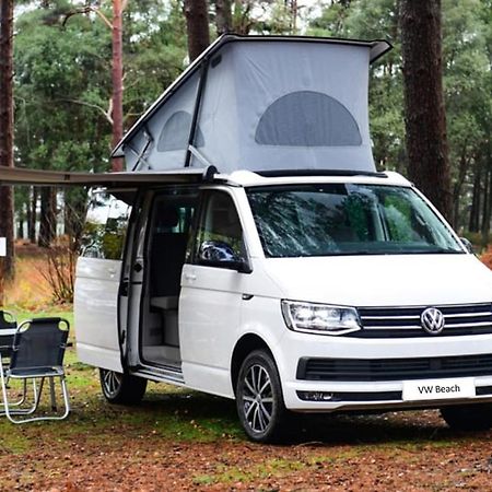 Cookies Campers Dublin - Small Campervan المظهر الخارجي الصورة